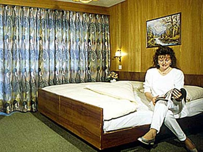 Hotel Alpha Саас-Грунд Екстер'єр фото